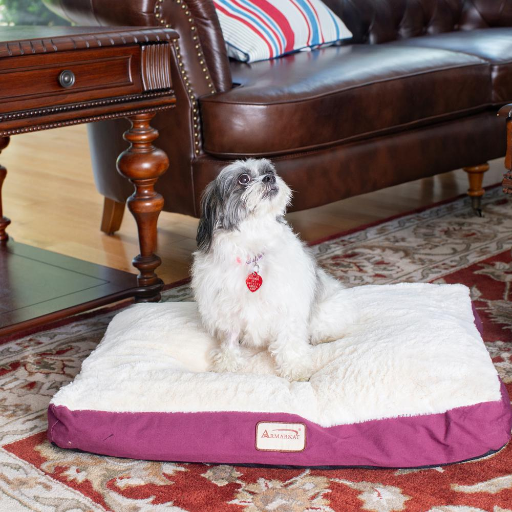 Burgundy/Ivory Medium Pet Bed Mat