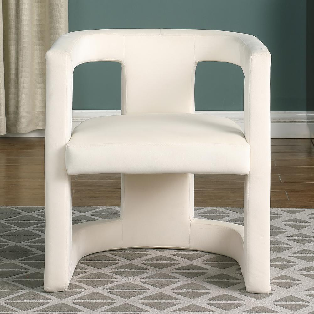 Jaroslava Cream Velvet Accent Chair