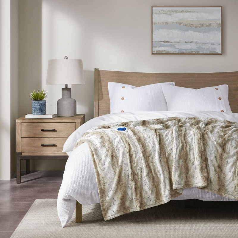LuxeWarm Rich Brown Oversized Faux Fur Heated Throw