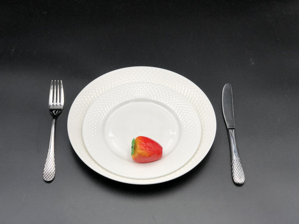 WILMAX Fine Julia Porcelain 24 Piece Dinnerware Set For 6